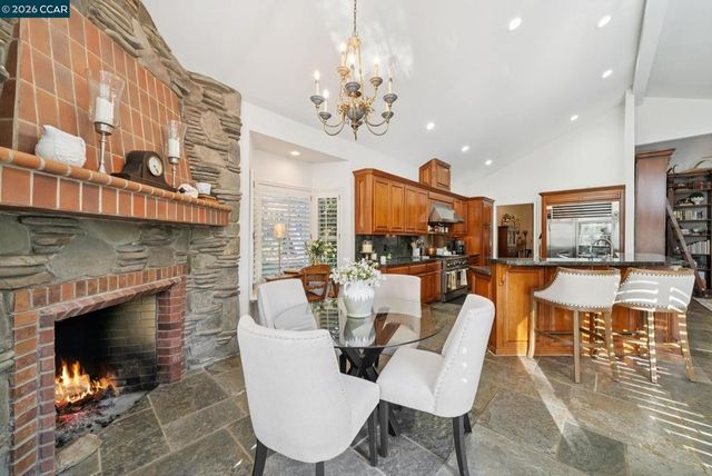 2031 Scarlet Oak Pl, Danville, CA 94506