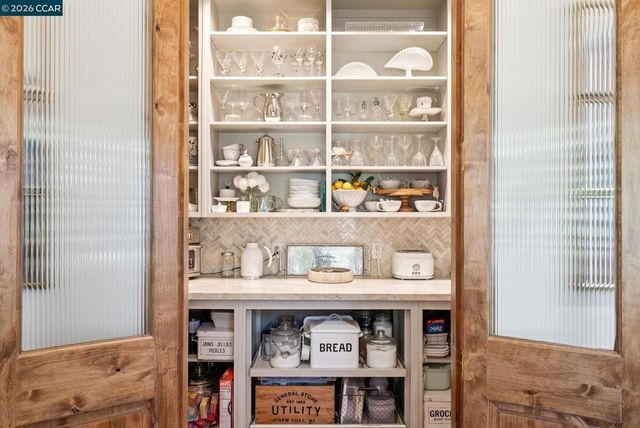 2031 Scarlet Oak Pl, Danville, CA 94506