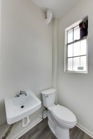 1667-1675 E oakton Street, Des Plaines, IL 60018