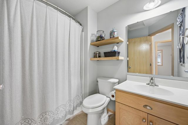 1573 43rd Avenue S, Moorhead, MN 56560