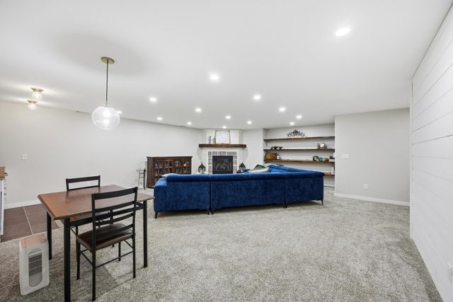 1573 43rd Avenue S, Moorhead, MN 56560