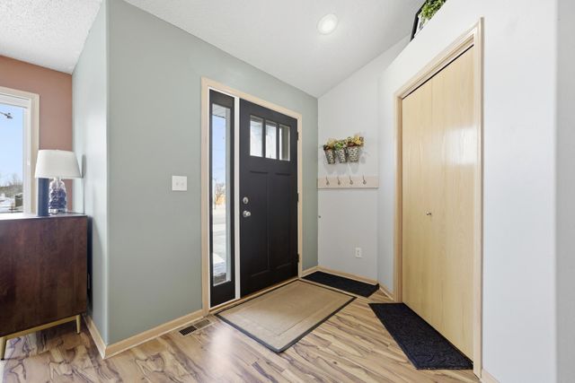 1573 43rd Avenue S, Moorhead, MN 56560