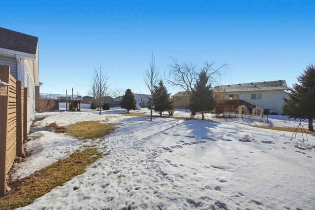1573 43rd Avenue S, Moorhead, MN 56560