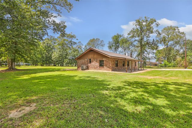 963 County Road 2339, Dayton, TX 77535