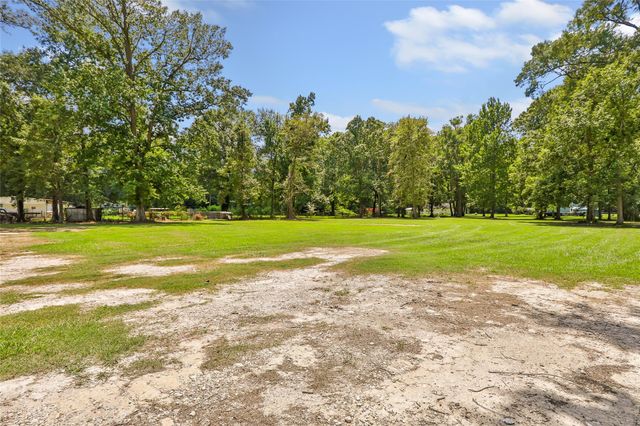 963 County Road 2339, Dayton, TX 77535