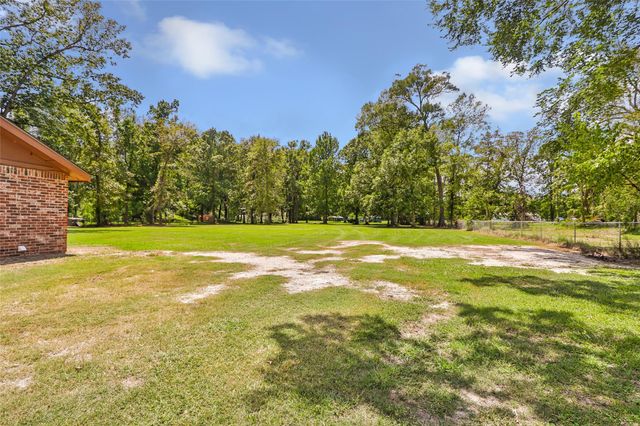 963 County Road 2339, Dayton, TX 77535