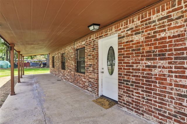 963 County Road 2339, Dayton, TX 77535