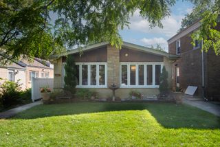 8253 Karlov Avenue, Skokie, IL 60076