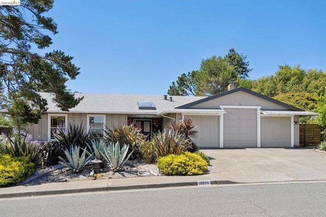 13255 Clairepointe Way, Oakland, CA 94619