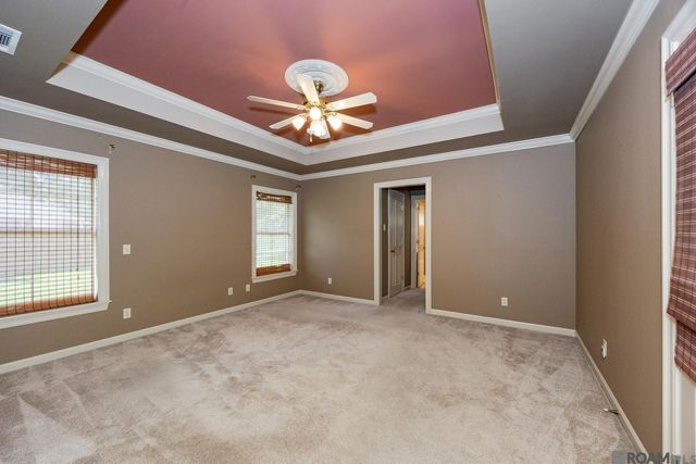 2488 Oak Alley Dr, Port Allen, LA 70767