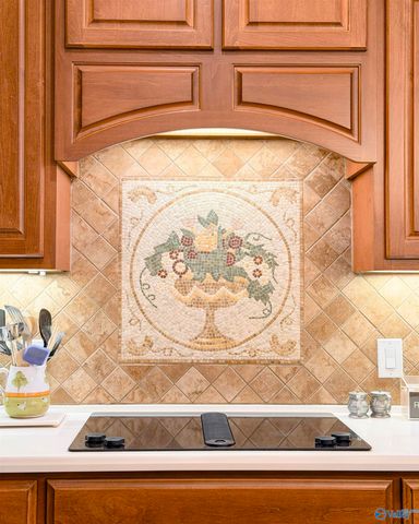 2034 Stratford Court SE, Decatur, AL 35601