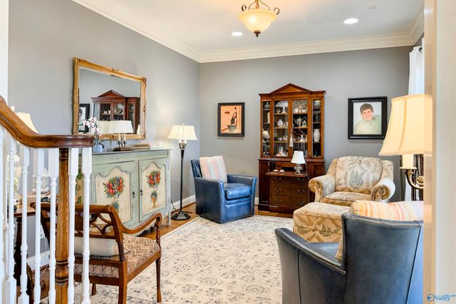 2034 Stratford Court SE, Decatur, AL 35601