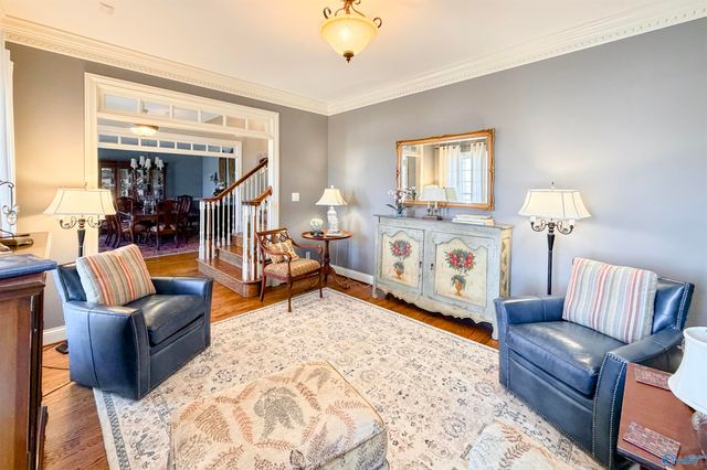 2034 Stratford Court SE, Decatur, AL 35601