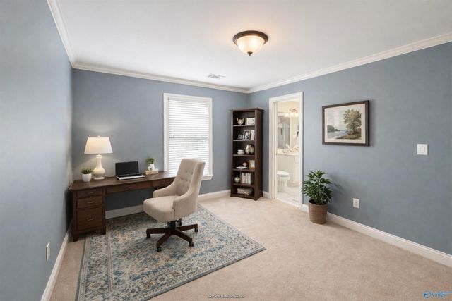 2034 Stratford Court SE, Decatur, AL 35601