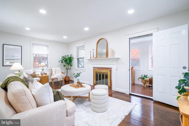 8705 BRADFORD RD, Silver Spring, MD 20901