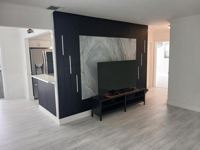 6641 Miramar Parkway, Miramar, FL 33023