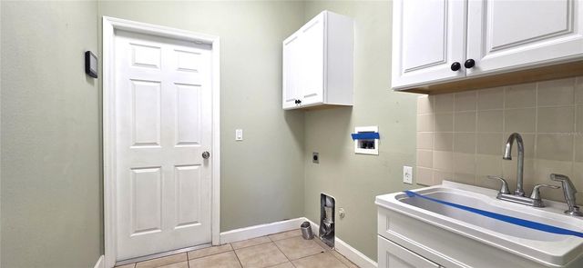 5352 CAMBERLEA AVENUE, Zephyrhills, FL 33541