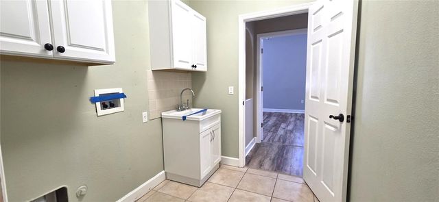 5352 CAMBERLEA AVENUE, Zephyrhills, FL 33541