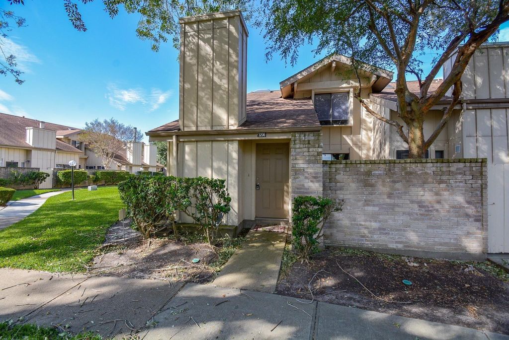 3206 Windchase Boulevard 471, Houston, TX 77082