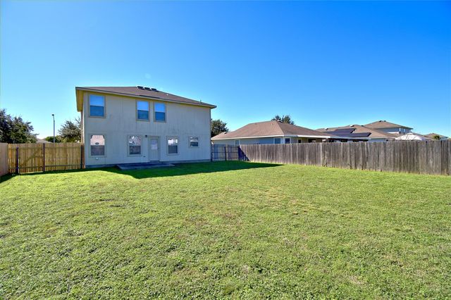 106 Phillips ST, Hutto, TX 78634