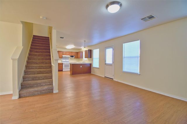 106 Phillips ST, Hutto, TX 78634