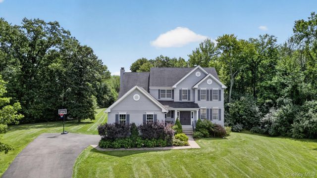 10 Doolin Court, Wappingers Falls, NY 12590