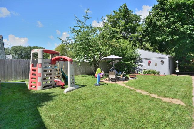 834 E Holt AVENUE, Milwaukee, WI 53207