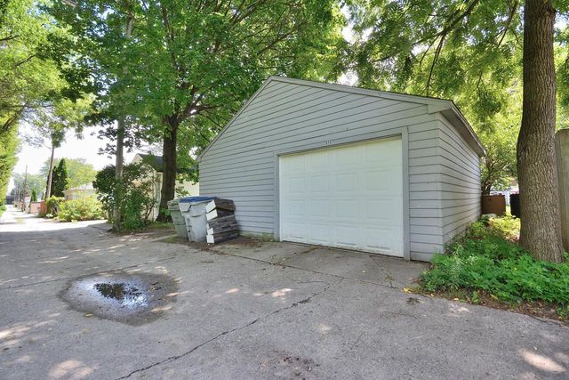834 E Holt AVENUE, Milwaukee, WI 53207