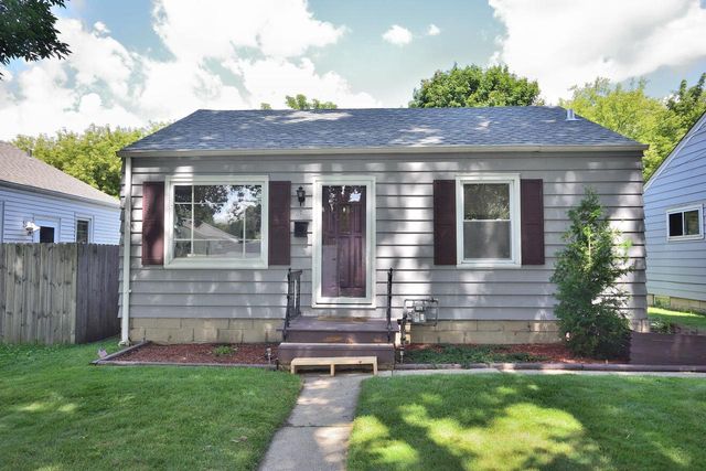 834 E Holt AVENUE, Milwaukee, WI 53207