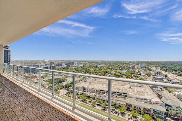 3470 E Coast Avenue H2704, Miami, FL 33137