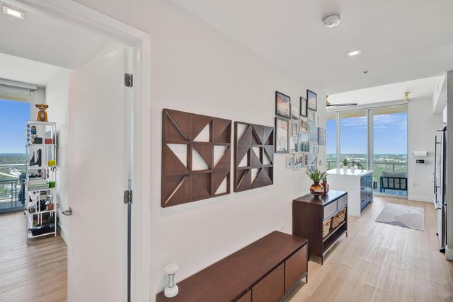 3470 E Coast Avenue H2704, Miami, FL 33137