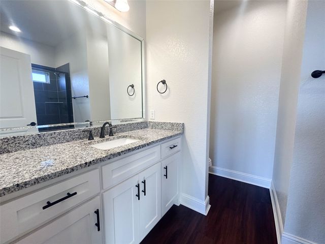 300 Brothers Boulevard, Red Oak, TX 75154