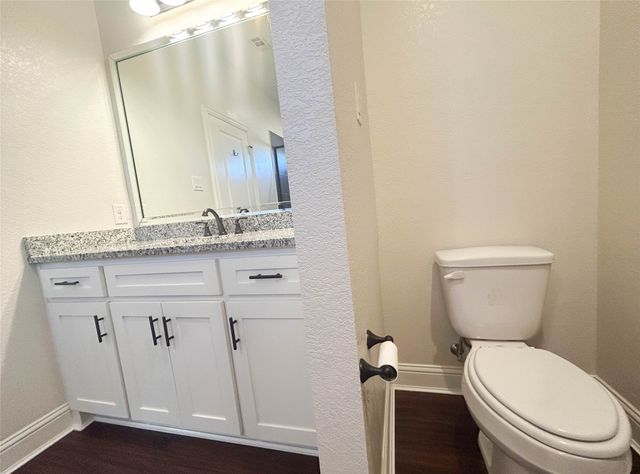 300 Brothers Boulevard, Red Oak, TX 75154