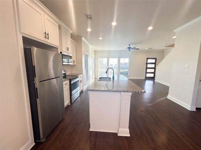 300 Brothers Boulevard, Red Oak, TX 75154