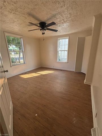 836 W Sprague Street, Winston-salem, NC 27127