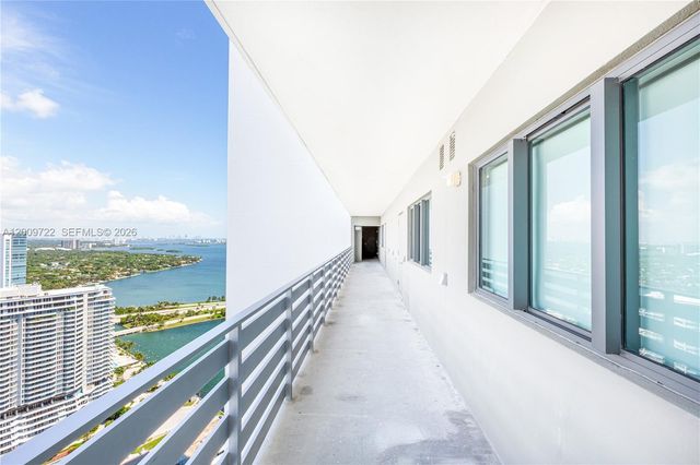 650 NE 32nd St 3903, Miami, FL 33137