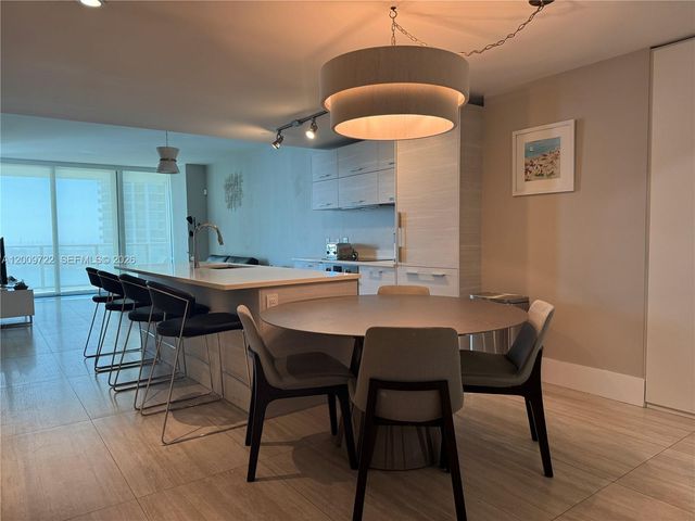 650 NE 32nd St 3903, Miami, FL 33137