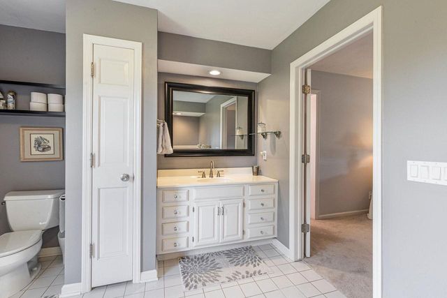 10434 N Haddonstone PLACE, Mequon, WI 53092