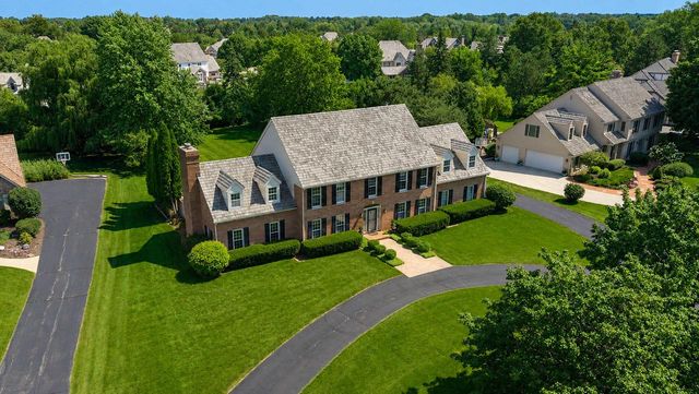 10434 N Haddonstone PLACE, Mequon, WI 53092