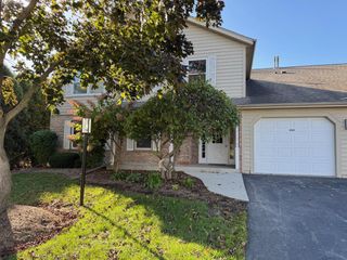 939 Crestwood DRIVE #1D, Burlington, WI 53105