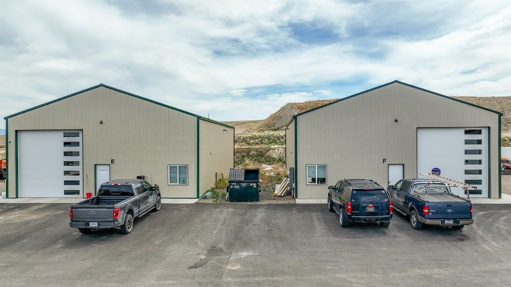 34 Industry Loop, East Helena, MT 59635 photo 4