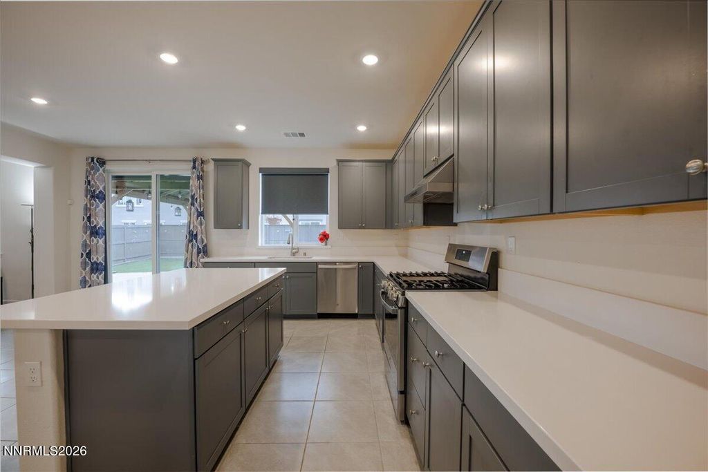 Image 10 of property listing at 6847 Ronaldinho Drive, Sparks, NV 89436