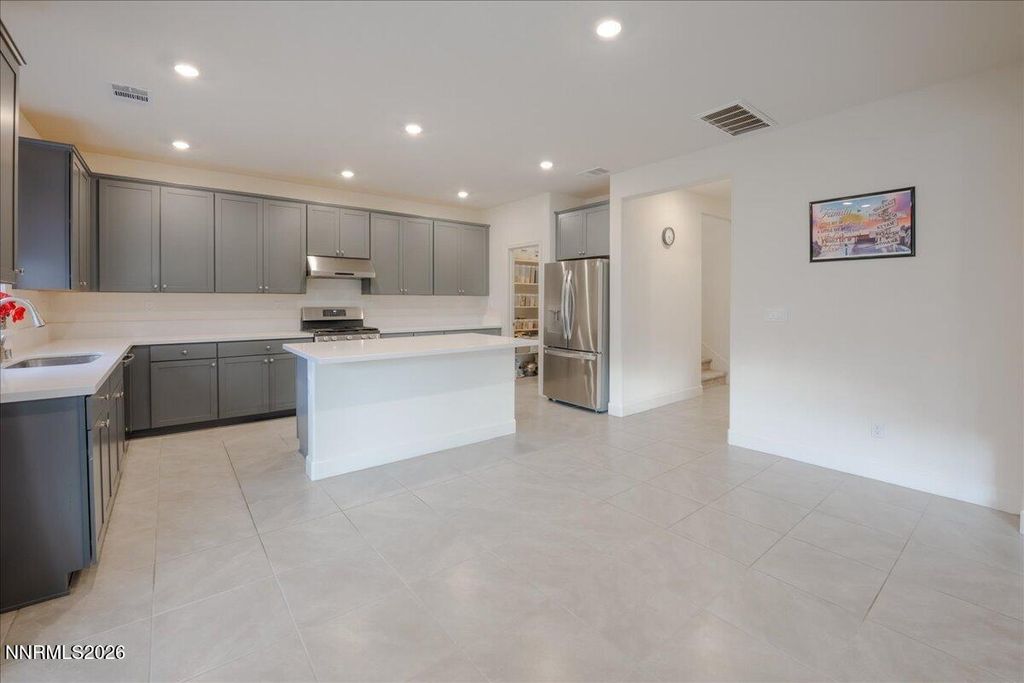 Image 8 of property listing at 6847 Ronaldinho Drive, Sparks, NV 89436