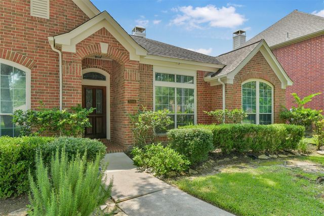 3006 Autumn Hills Court, Friendswood, TX 77546