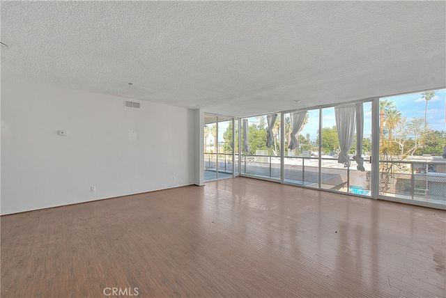 6979 Palm Court 346N, Riverside, CA 92506