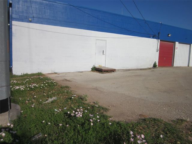 3433 N 1st Street, Abilene, TX 79603