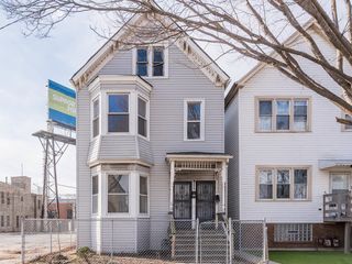 141 W Swann Street, Chicago, IL 60609