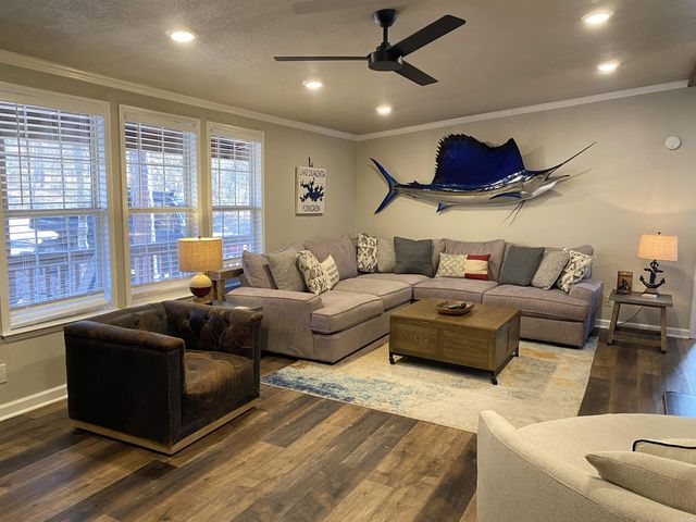 6 Crystal Drive, Mount Ida, AR 71957