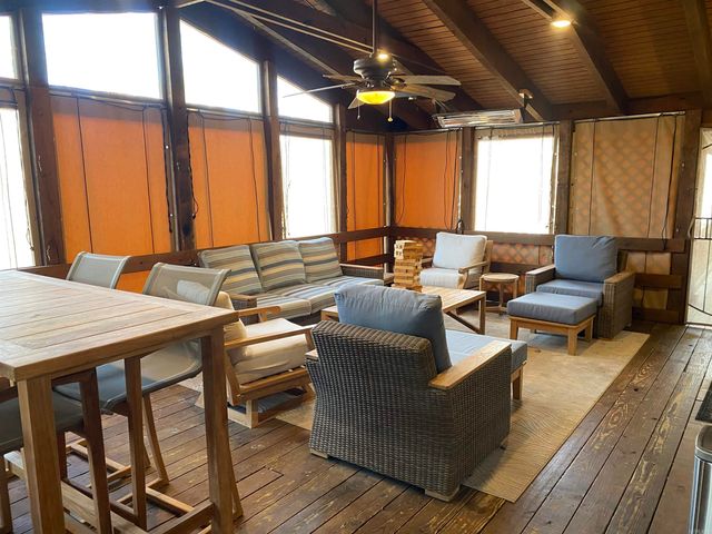 6 Crystal Drive, Mount Ida, AR 71957