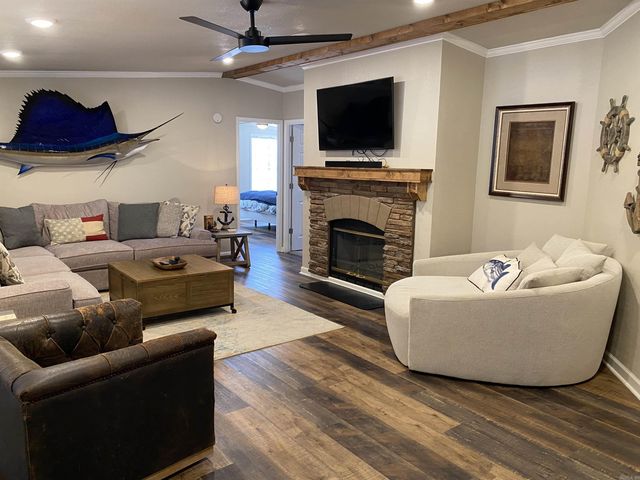 6 Crystal Drive, Mount Ida, AR 71957